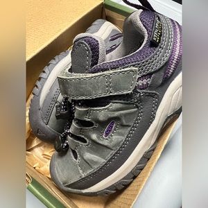 Keen children’s Targhee low size 10